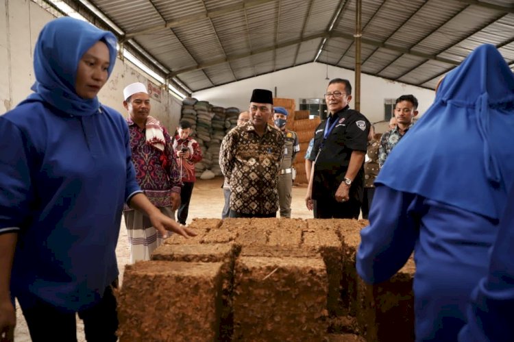 Cocomesh Riset Mahasiswa Lingkungan